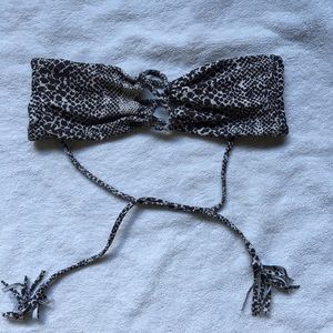 Acacia snake lumahai top